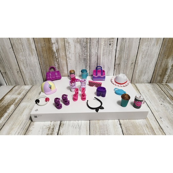 Mini Barbie  Doll Shoes Purses Hats Accessories Bundle Lot for Fashion Dolls - Picture 7 of 7